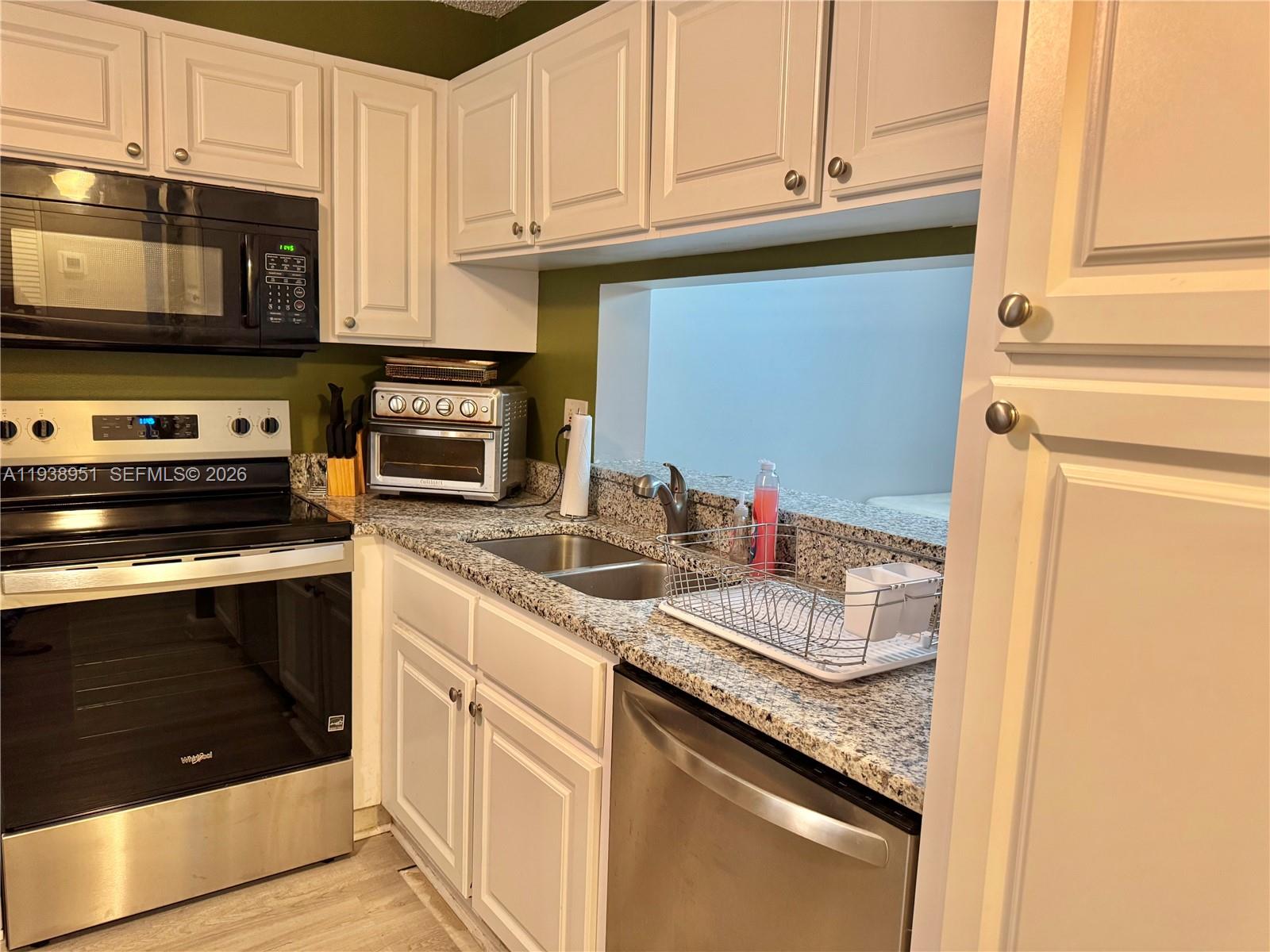 VIEWPOINTE CONDO - Residential