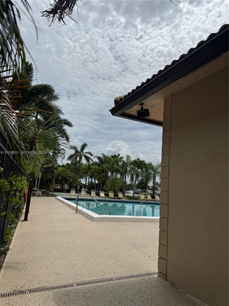 VIEWPOINTE CONDO - Residential