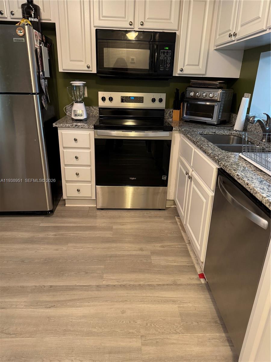 VIEWPOINTE CONDO - Residential