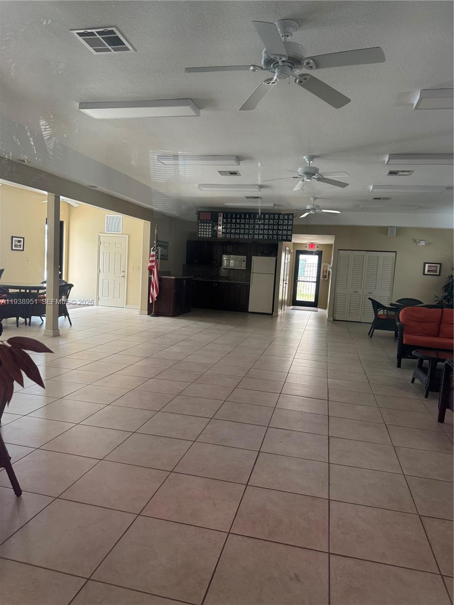 VIEWPOINTE CONDO - Residential