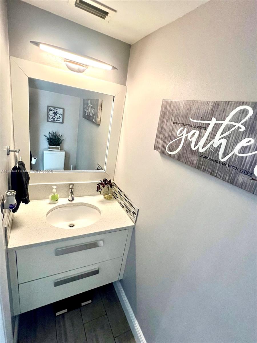 TWIN FOUNTAINS REPLAT - Residential