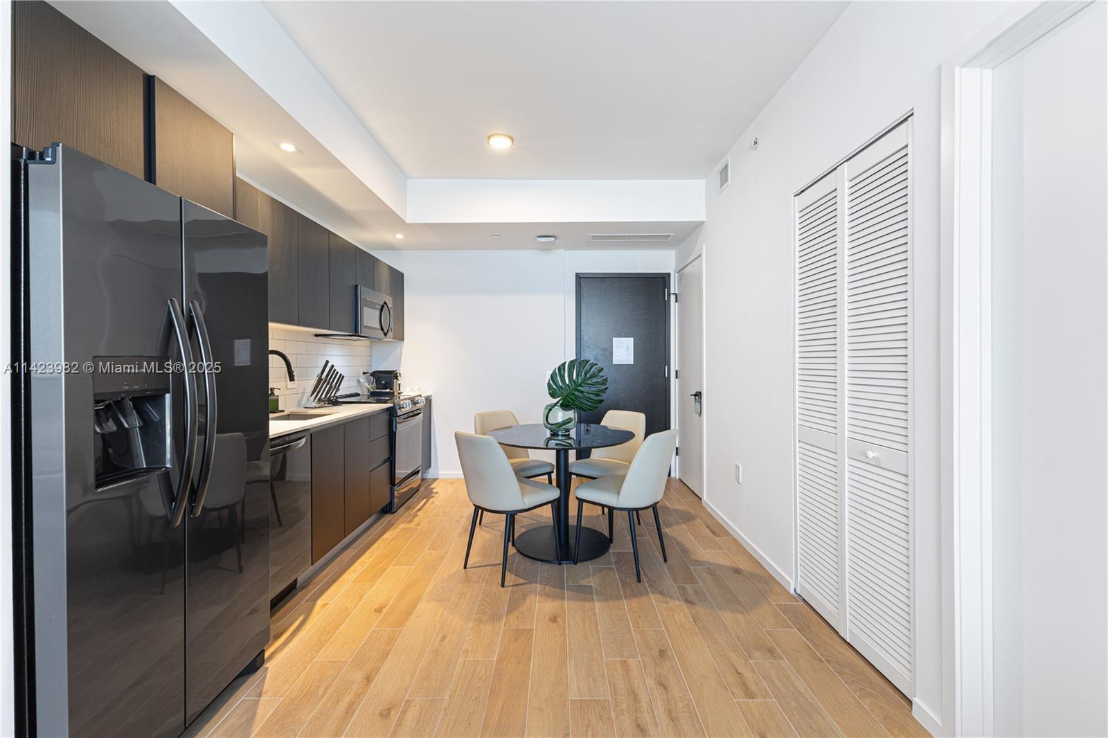The Elser - Residential