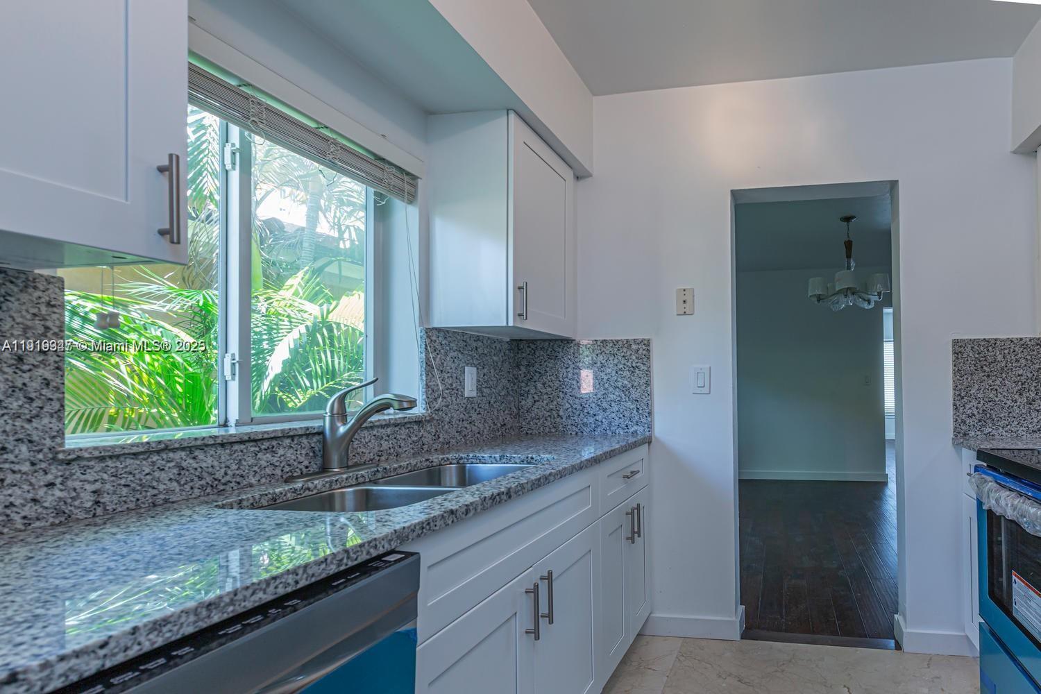 CORAL GABLES BILTMORE SEC - Residential Income