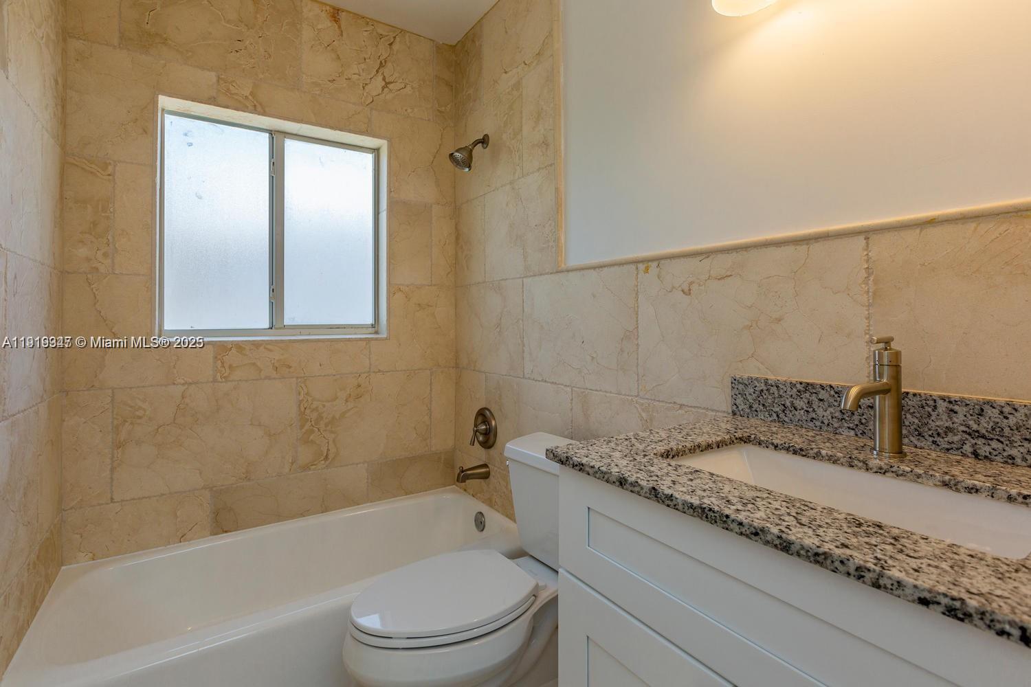 CORAL GABLES BILTMORE SEC - Residential Income