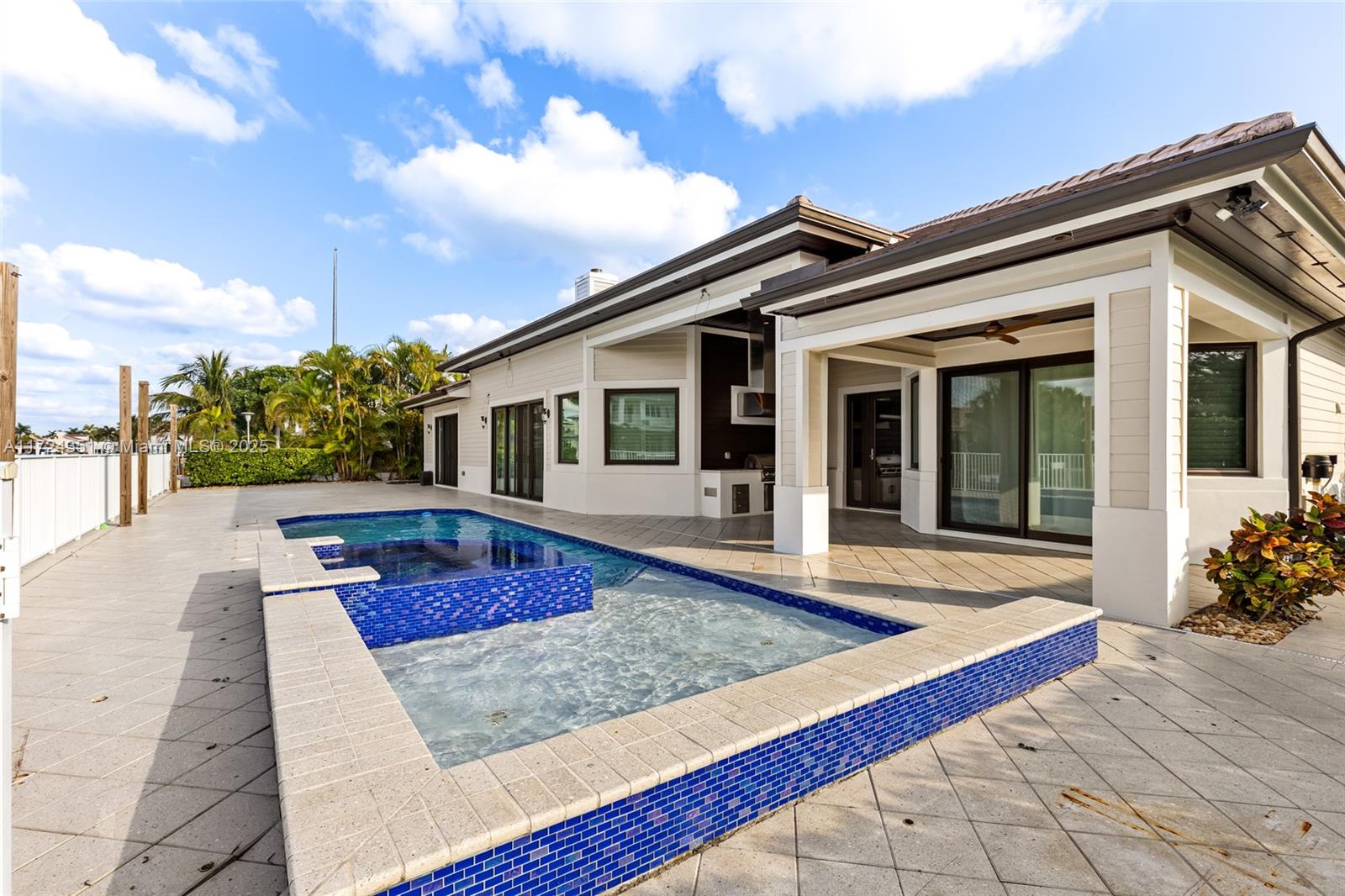 HILLSBORO ISLES - Residential