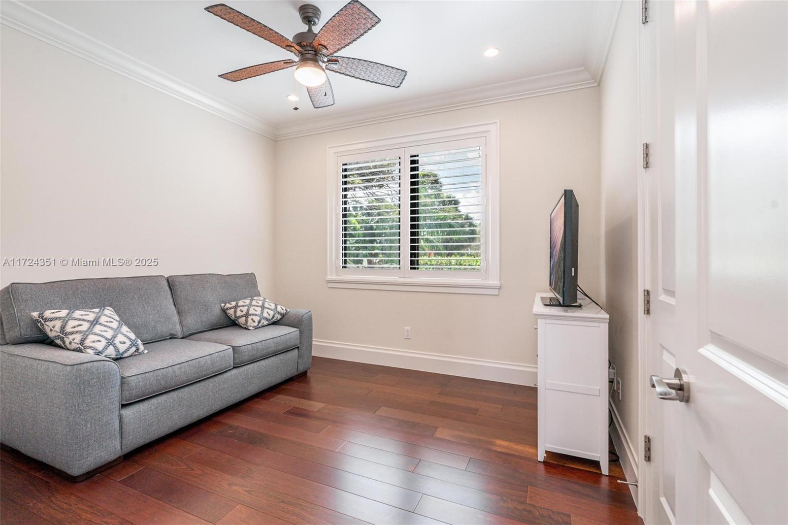 HILLSBORO ISLES - Residential