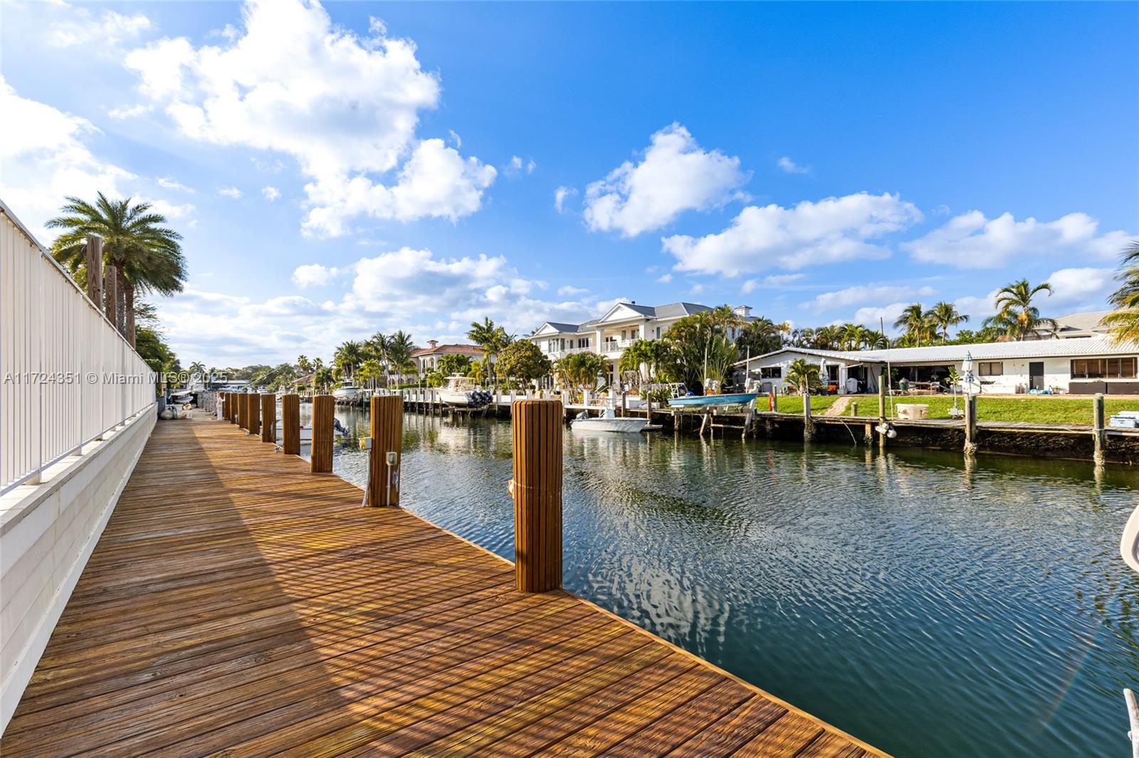 HILLSBORO ISLES - Residential