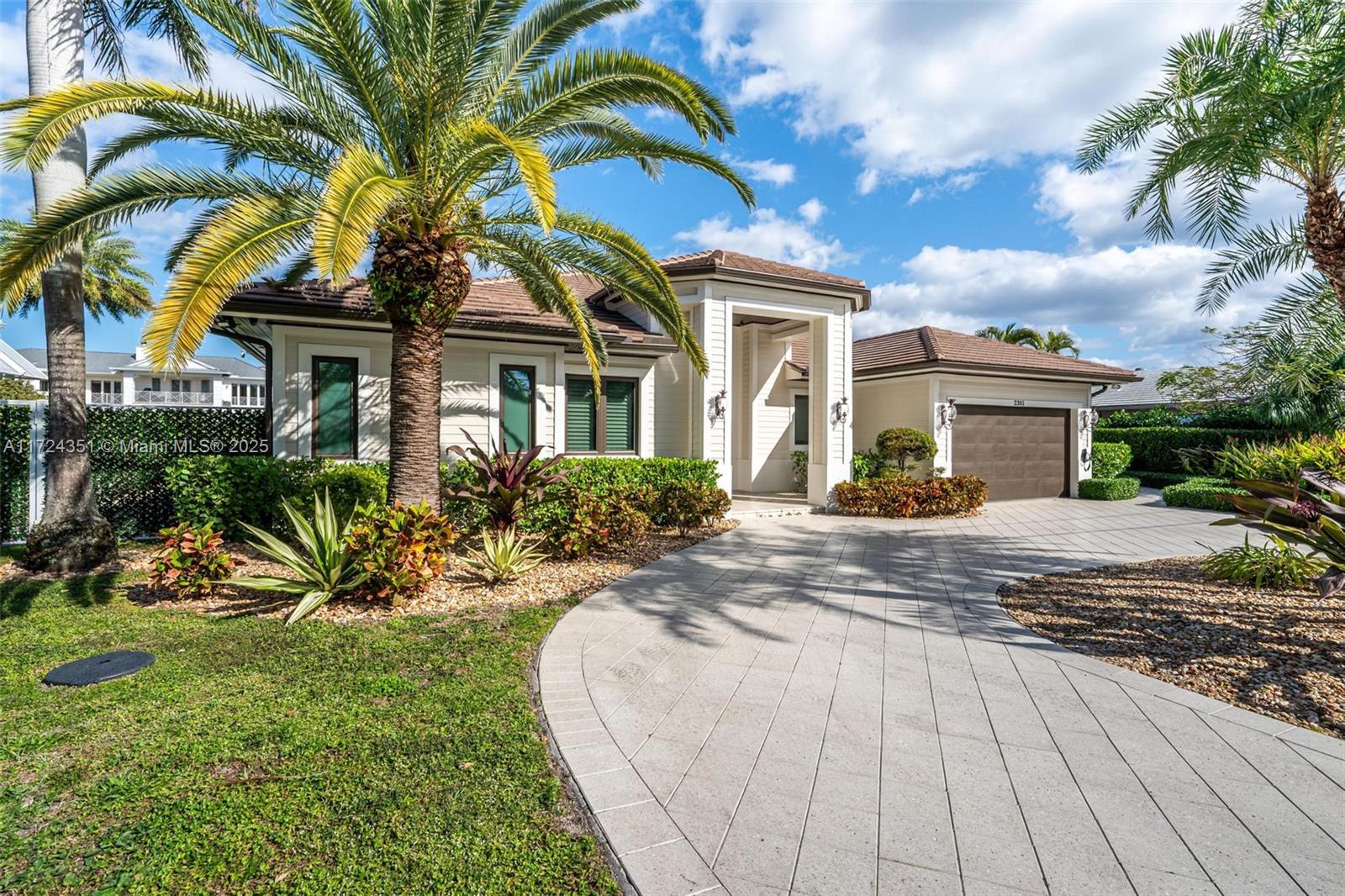 HILLSBORO ISLES - Residential