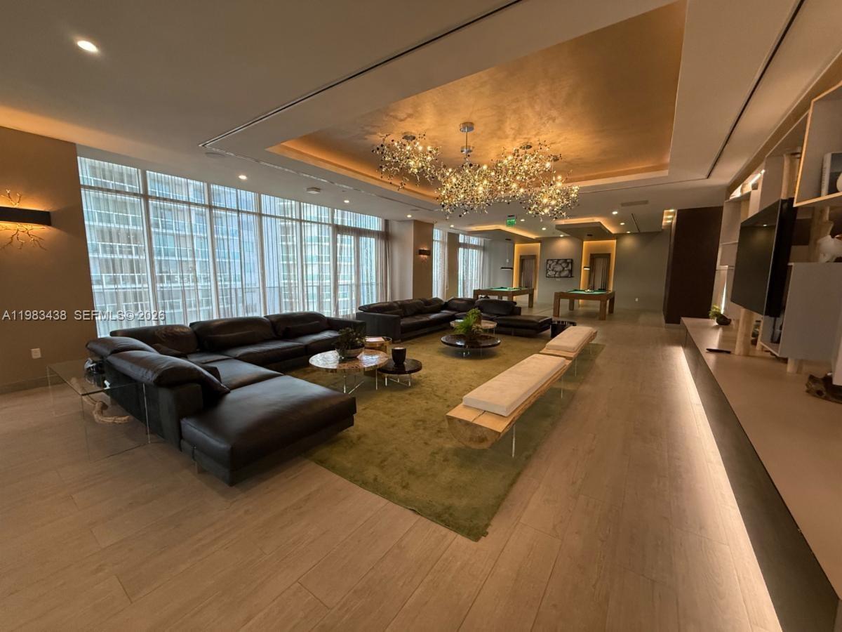 ARIA ON THE BAY CONDO - Residential Lease