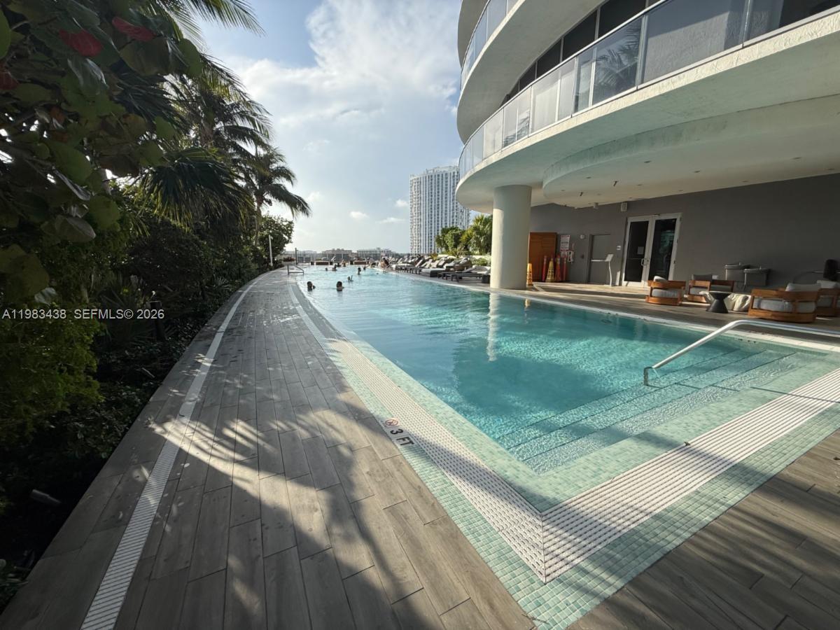 ARIA ON THE BAY CONDO - Residential Lease
