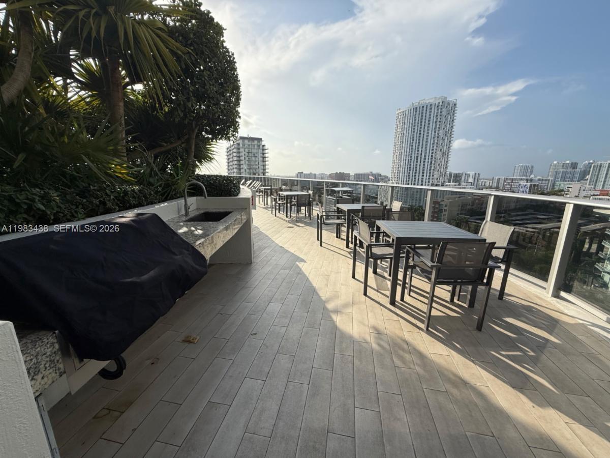 ARIA ON THE BAY CONDO - Residential Lease