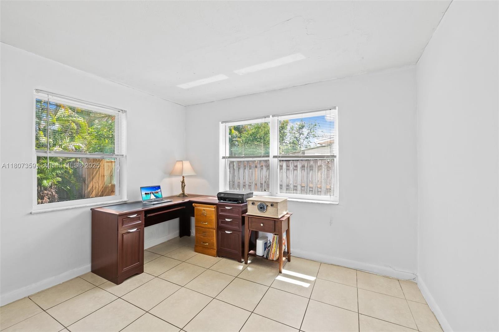 CRESTHAVEN NO 3 - Residential