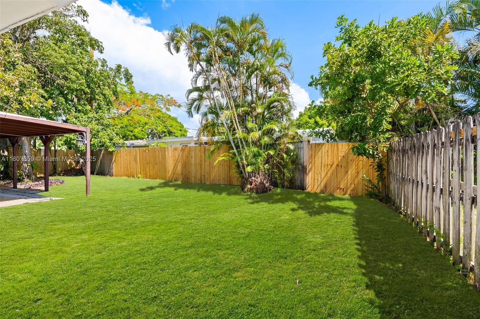 CRESTHAVEN NO 3 - Residential