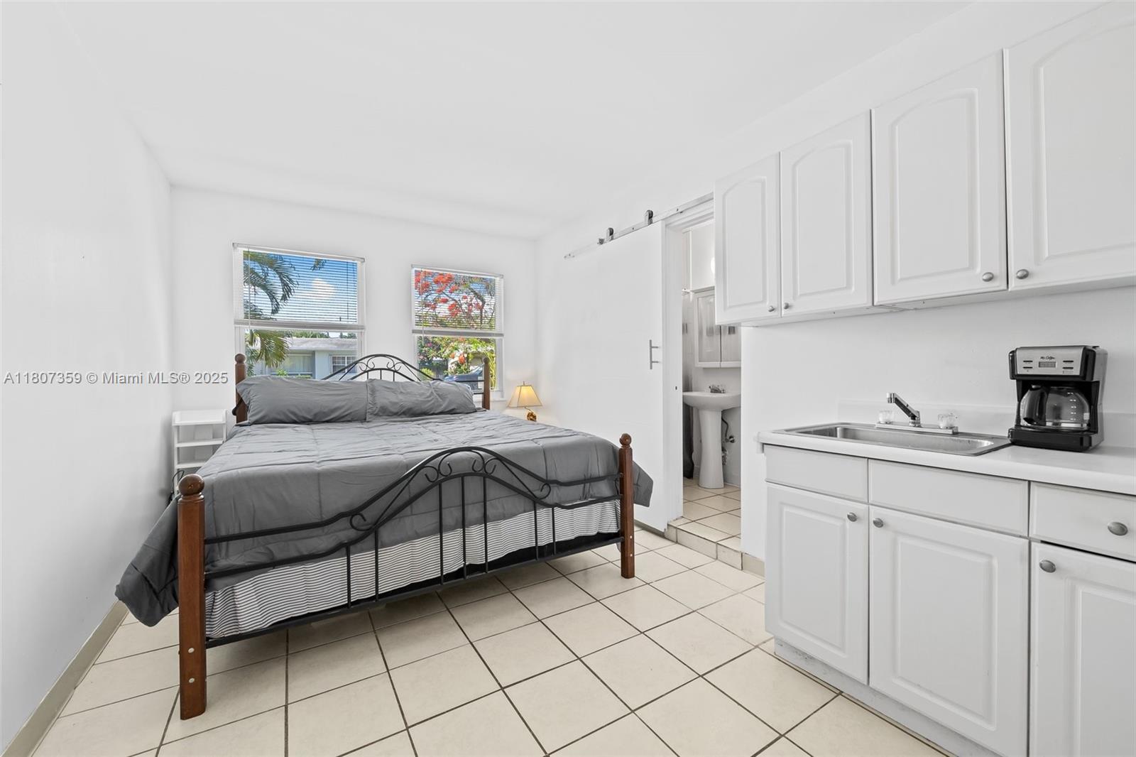 CRESTHAVEN NO 3 - Residential