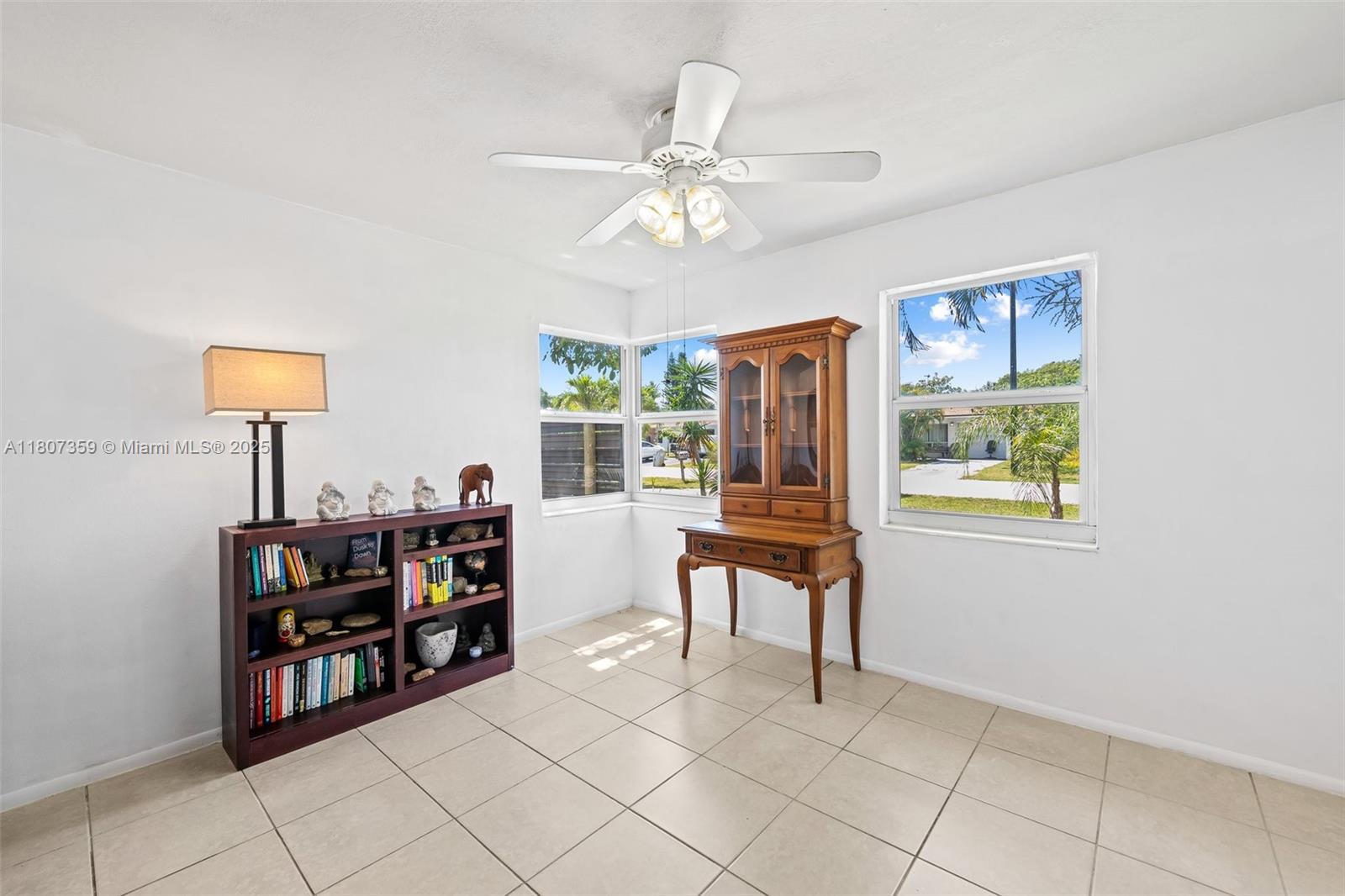 CRESTHAVEN NO 3 - Residential