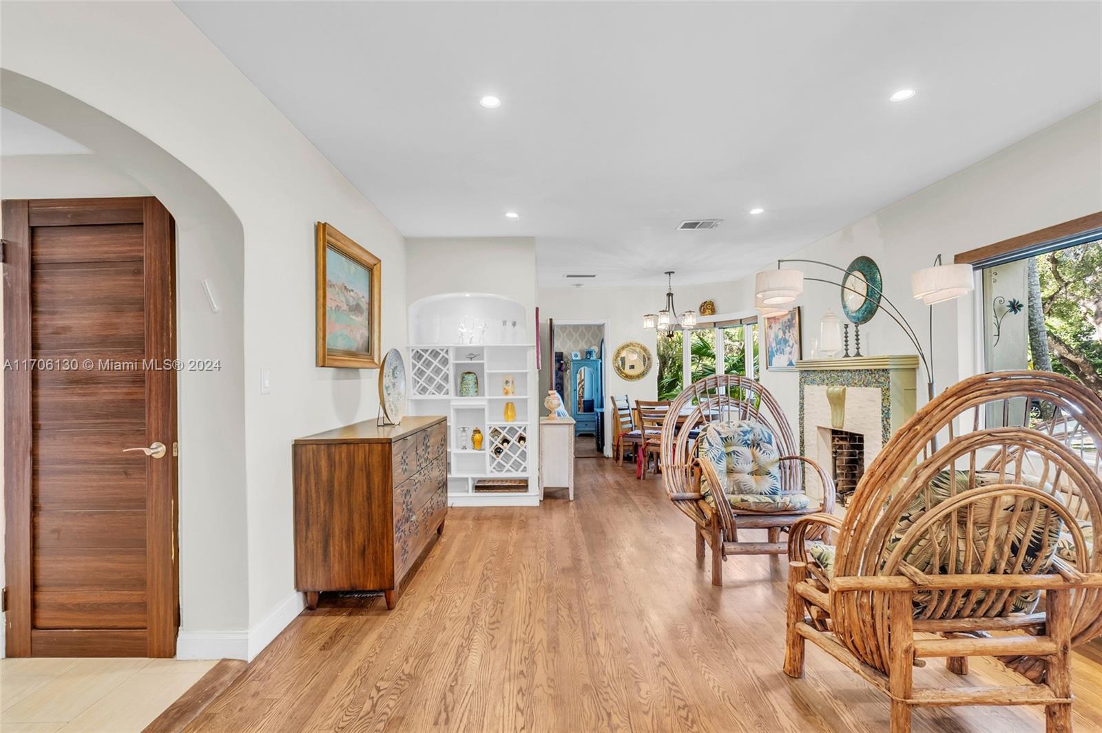 30 NW 94th St