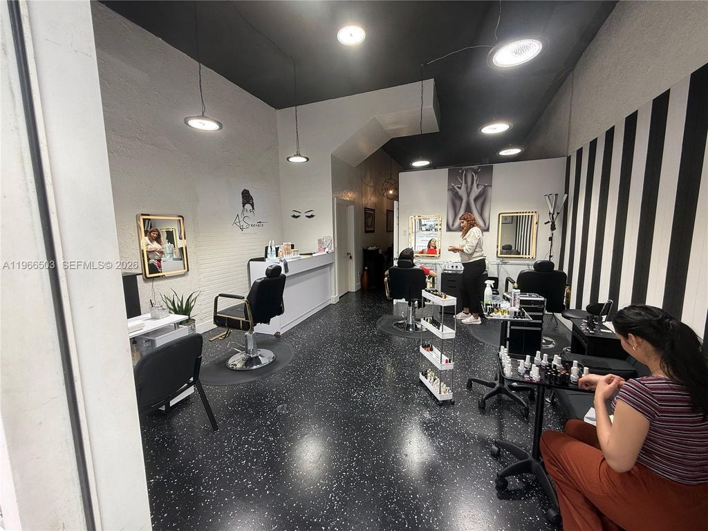 Photo of 120 S Dixie Hwy, West Palm Beach, FL 33401 (MLS # A11966503)