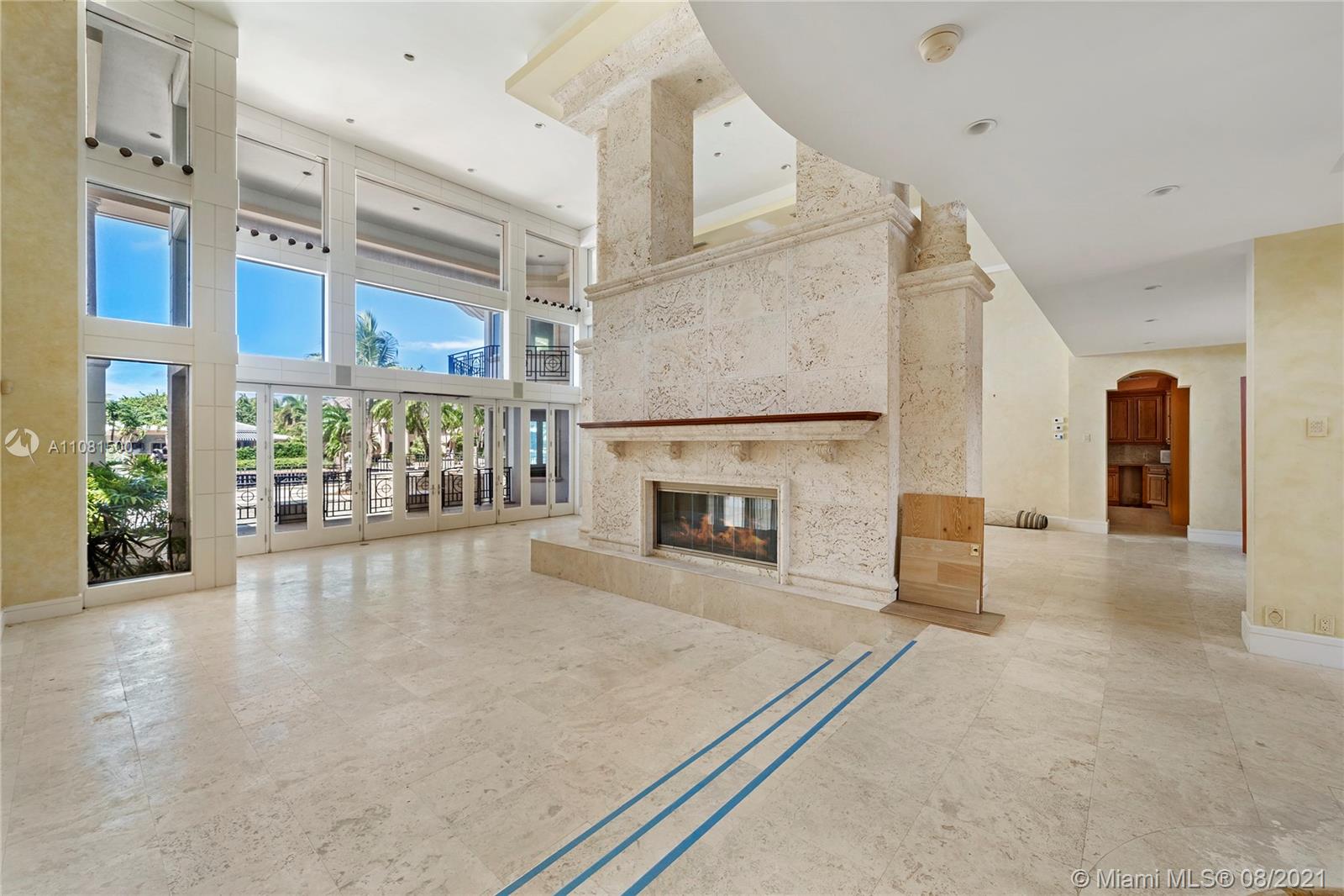 DEL LAGO ISLE - Residential