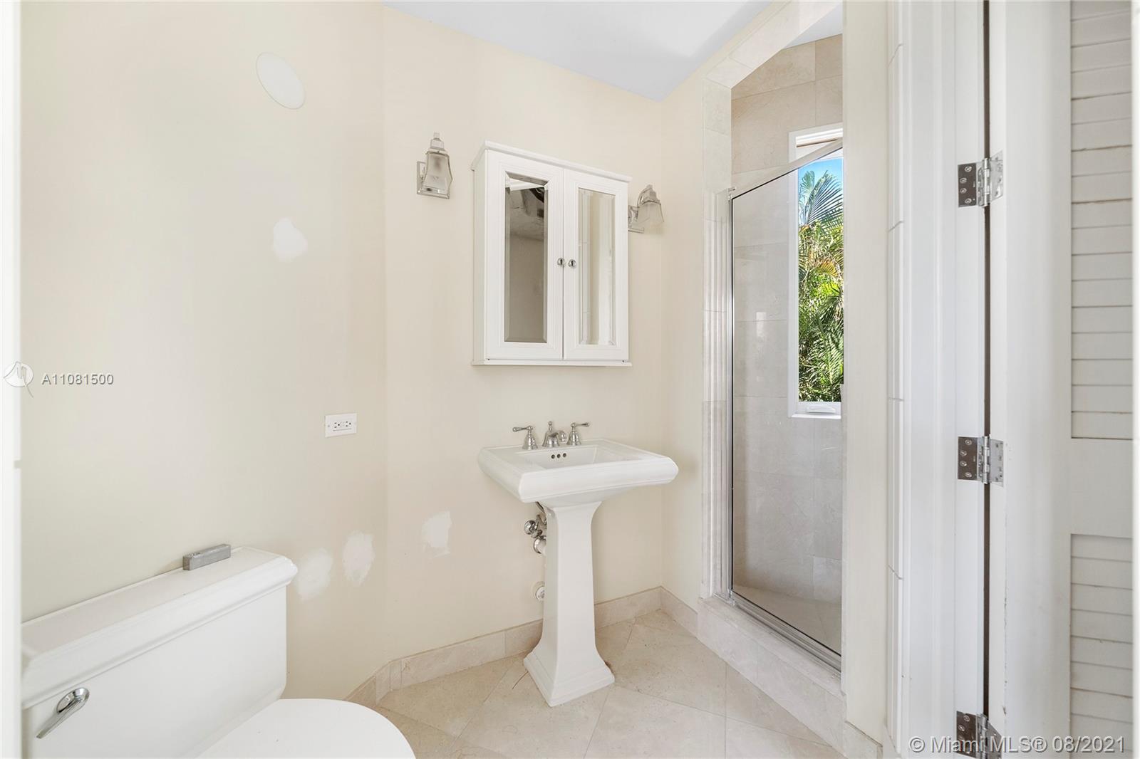 DEL LAGO ISLE - Residential