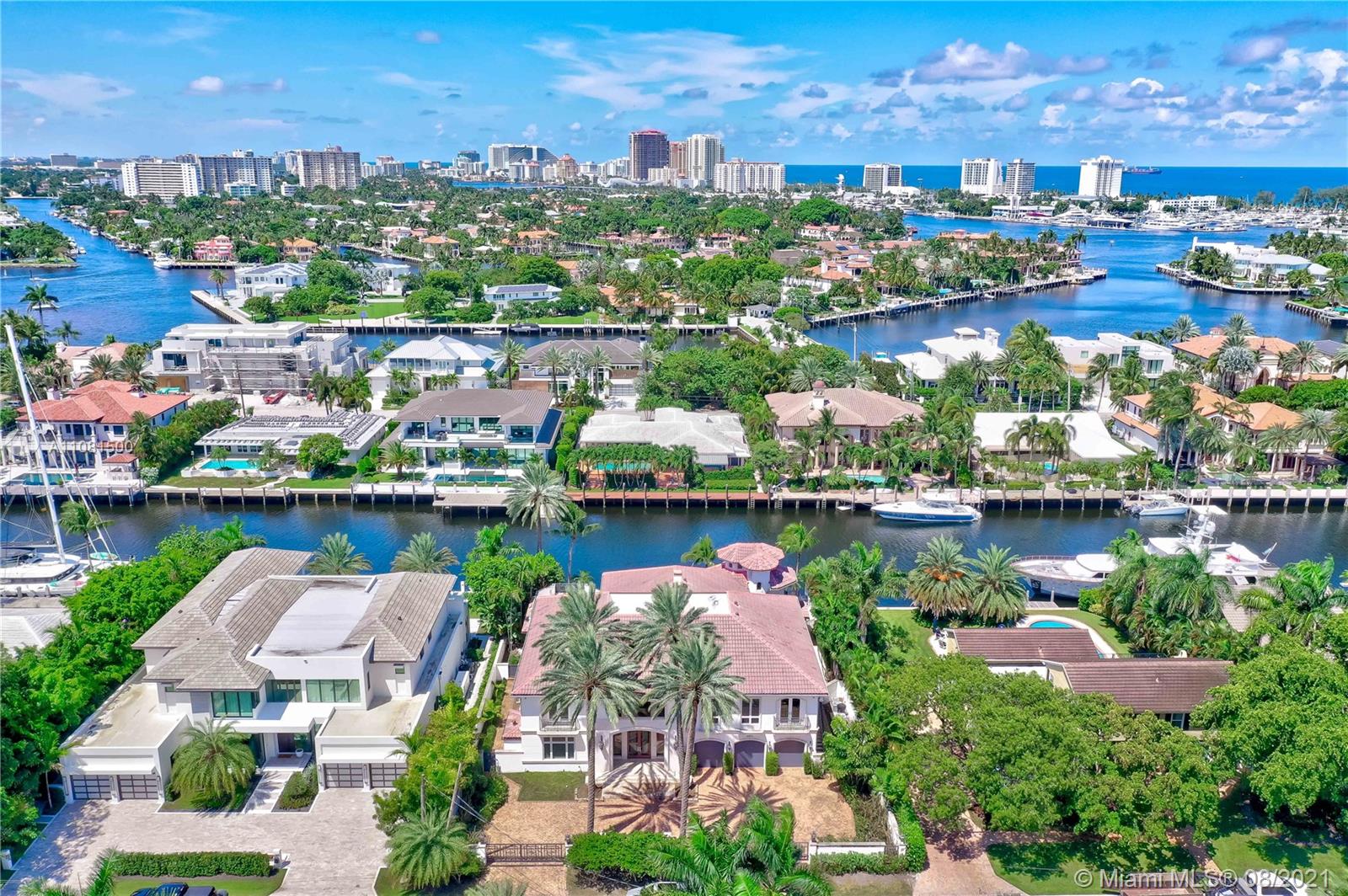 DEL LAGO ISLE - Residential