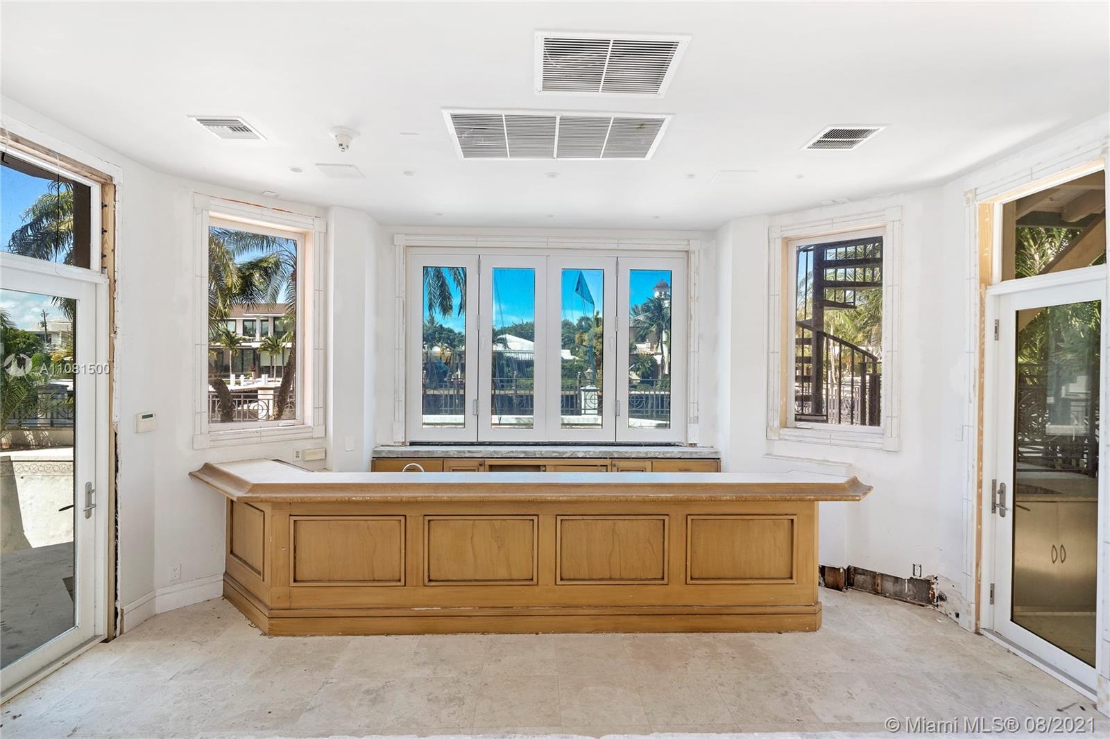 DEL LAGO ISLE - Residential