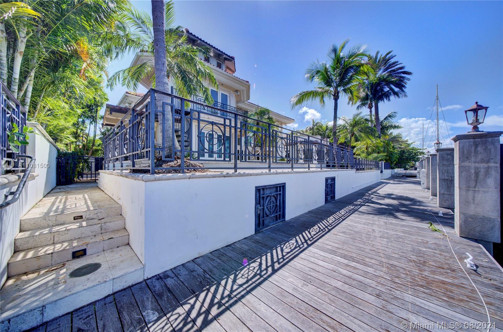 DEL LAGO ISLE - Residential