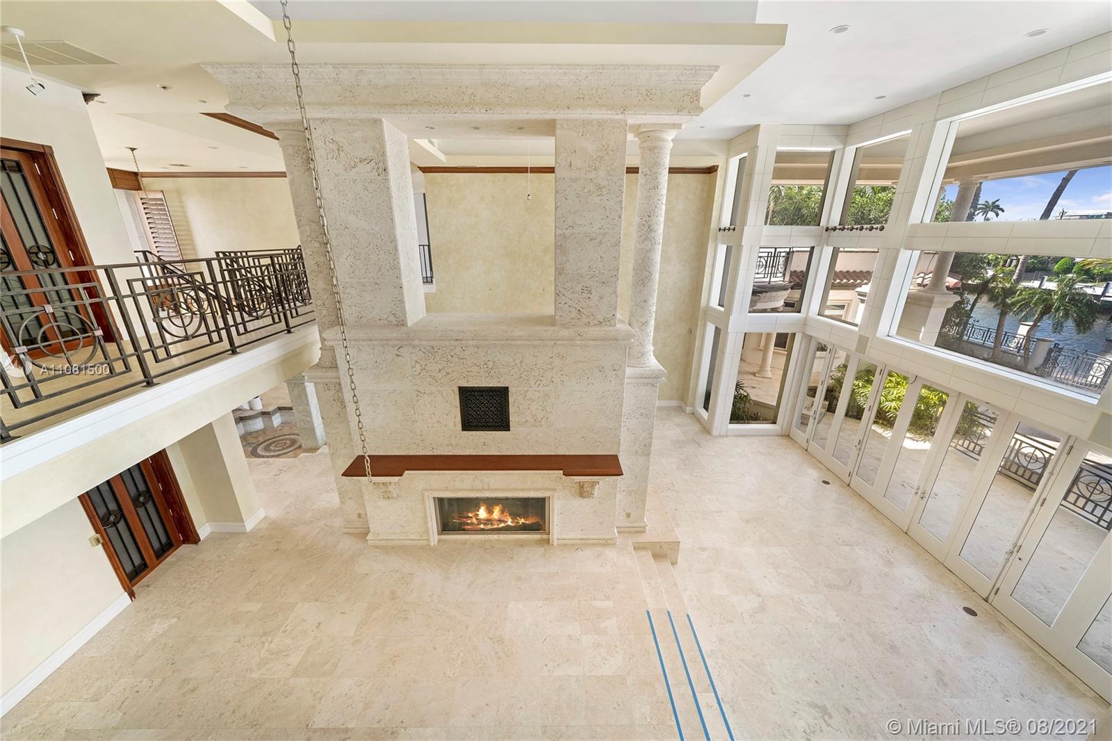 DEL LAGO ISLE - Residential