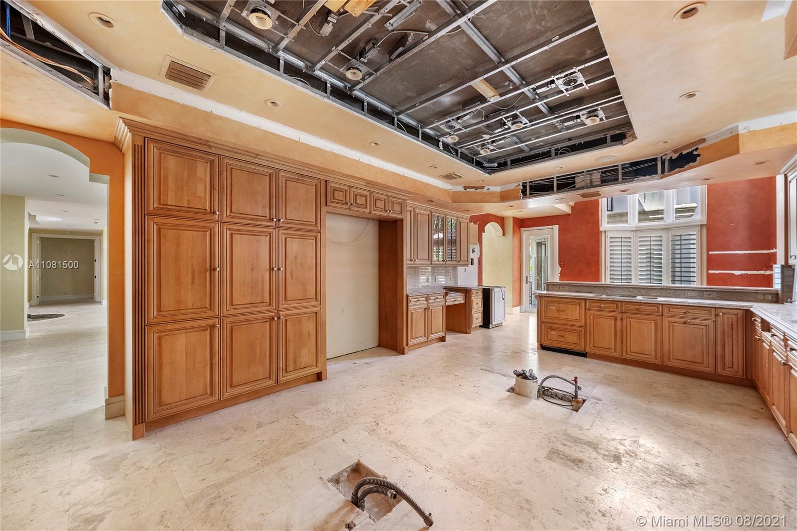 DEL LAGO ISLE - Residential