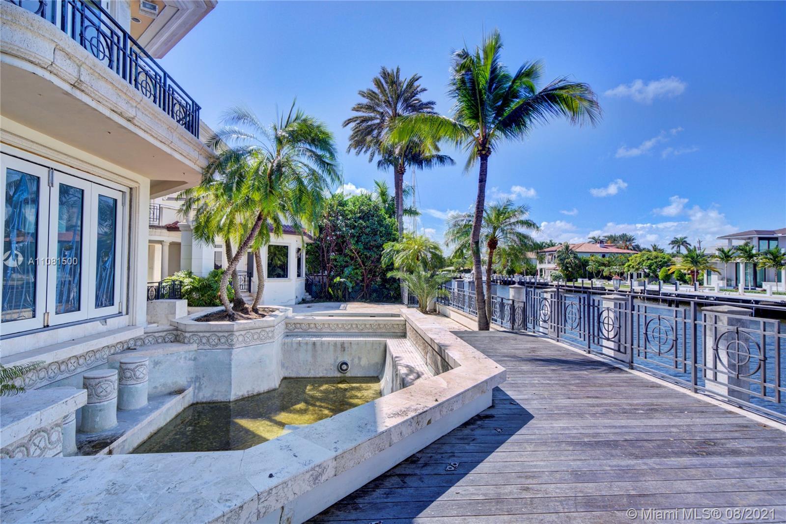 DEL LAGO ISLE - Residential