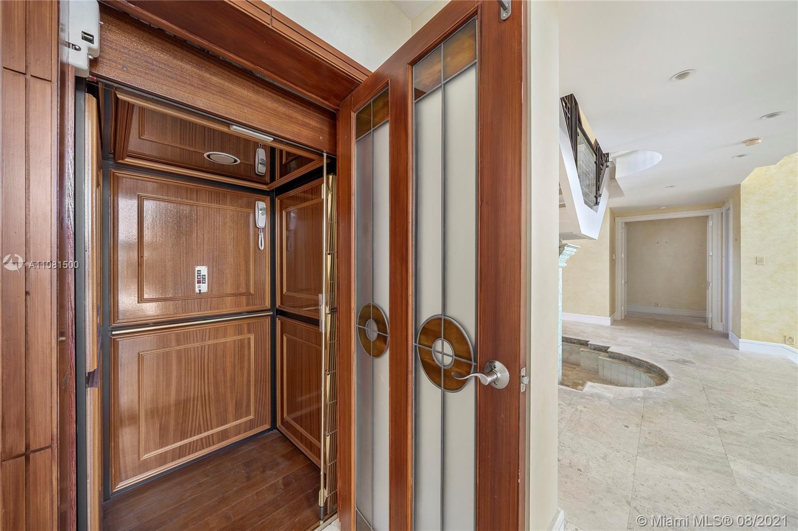 DEL LAGO ISLE - Residential