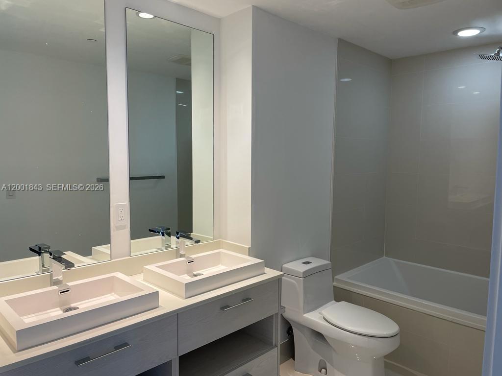 BRICKELL HEIGHTS WEST CON - Residential Lease