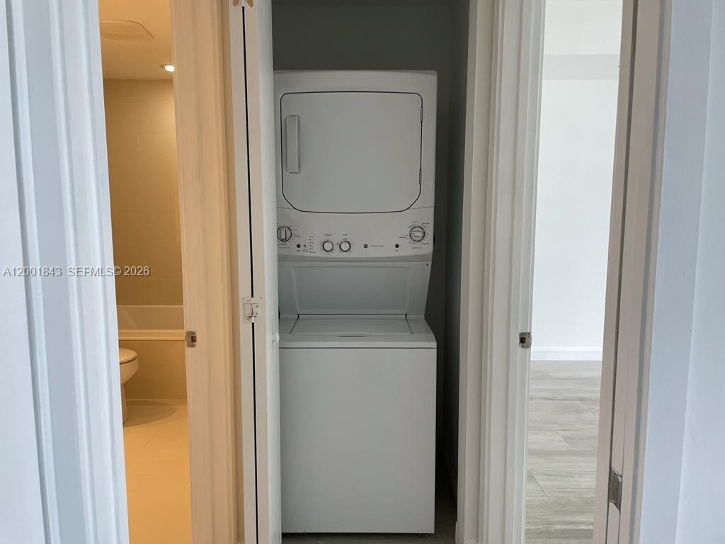 BRICKELL HEIGHTS WEST CON - Residential Lease