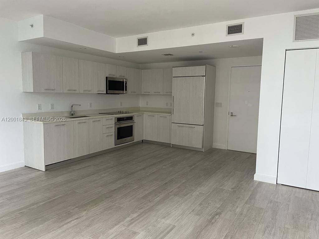 BRICKELL HEIGHTS WEST CON - Residential Lease