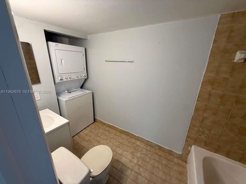 INTERNATIONAL PARK I COND - Residential Lease