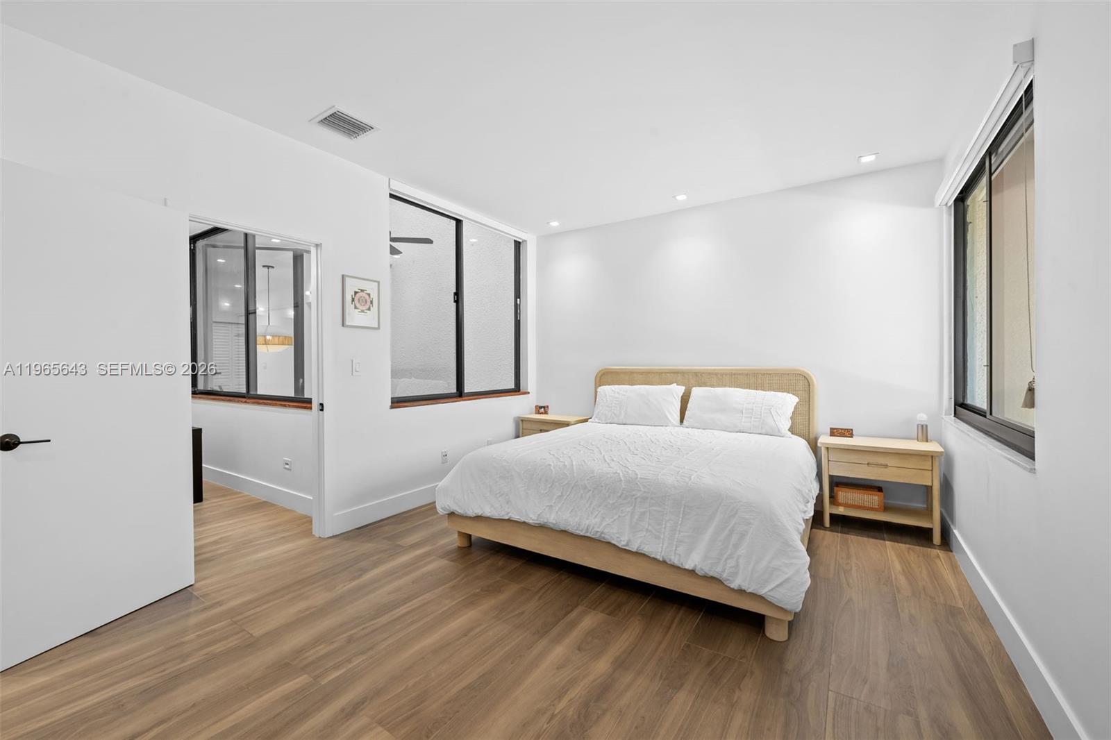 HIDDEN COVE TOWNHOUSES - Residential