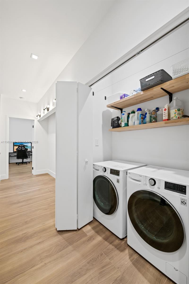 HIDDEN COVE TOWNHOUSES - Residential