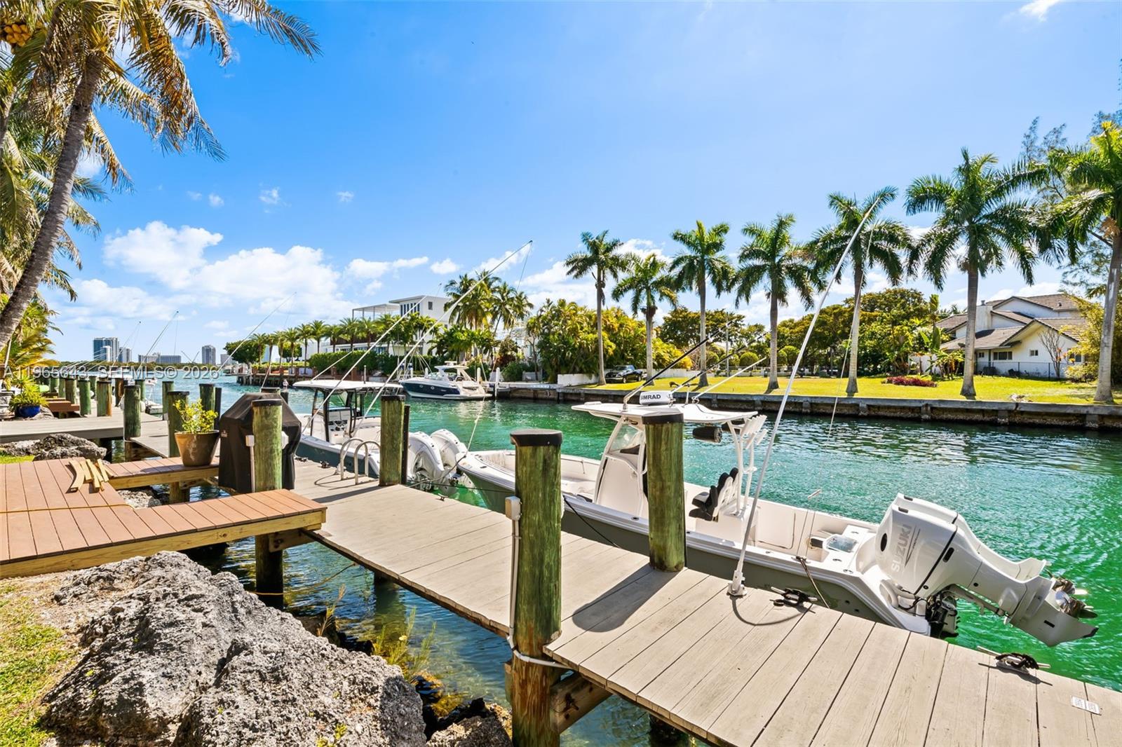 HIDDEN COVE TOWNHOUSES - Residential