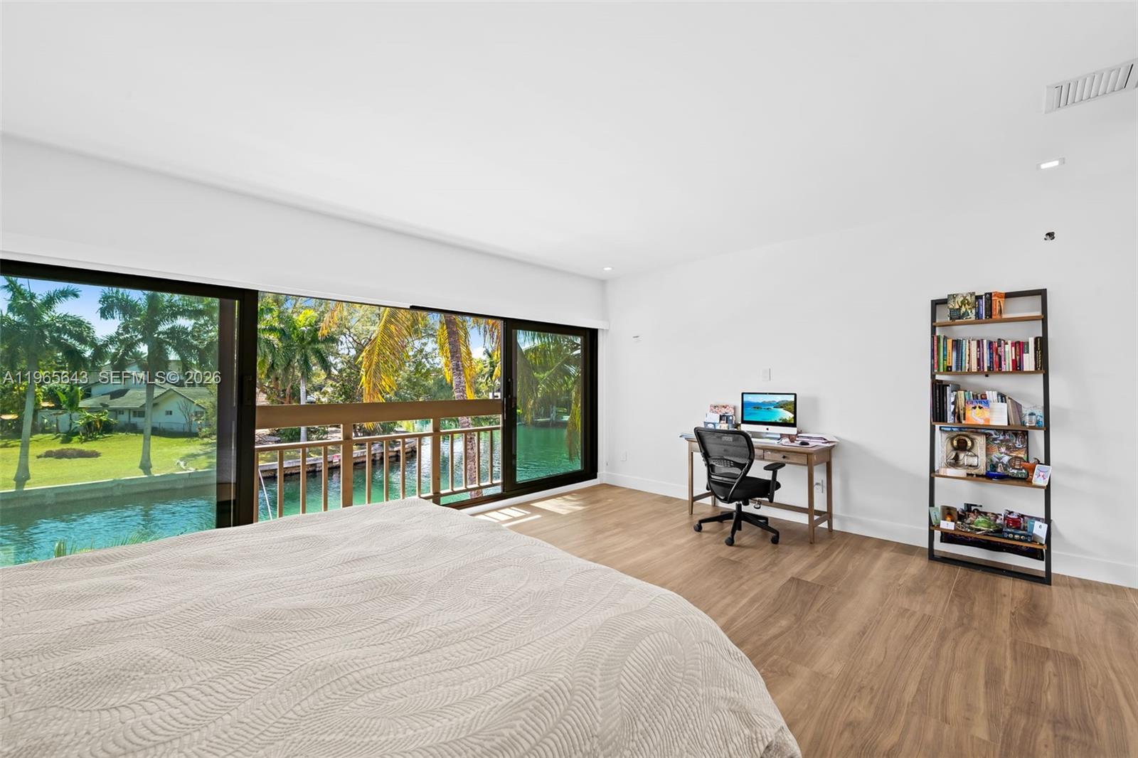 HIDDEN COVE TOWNHOUSES - Residential