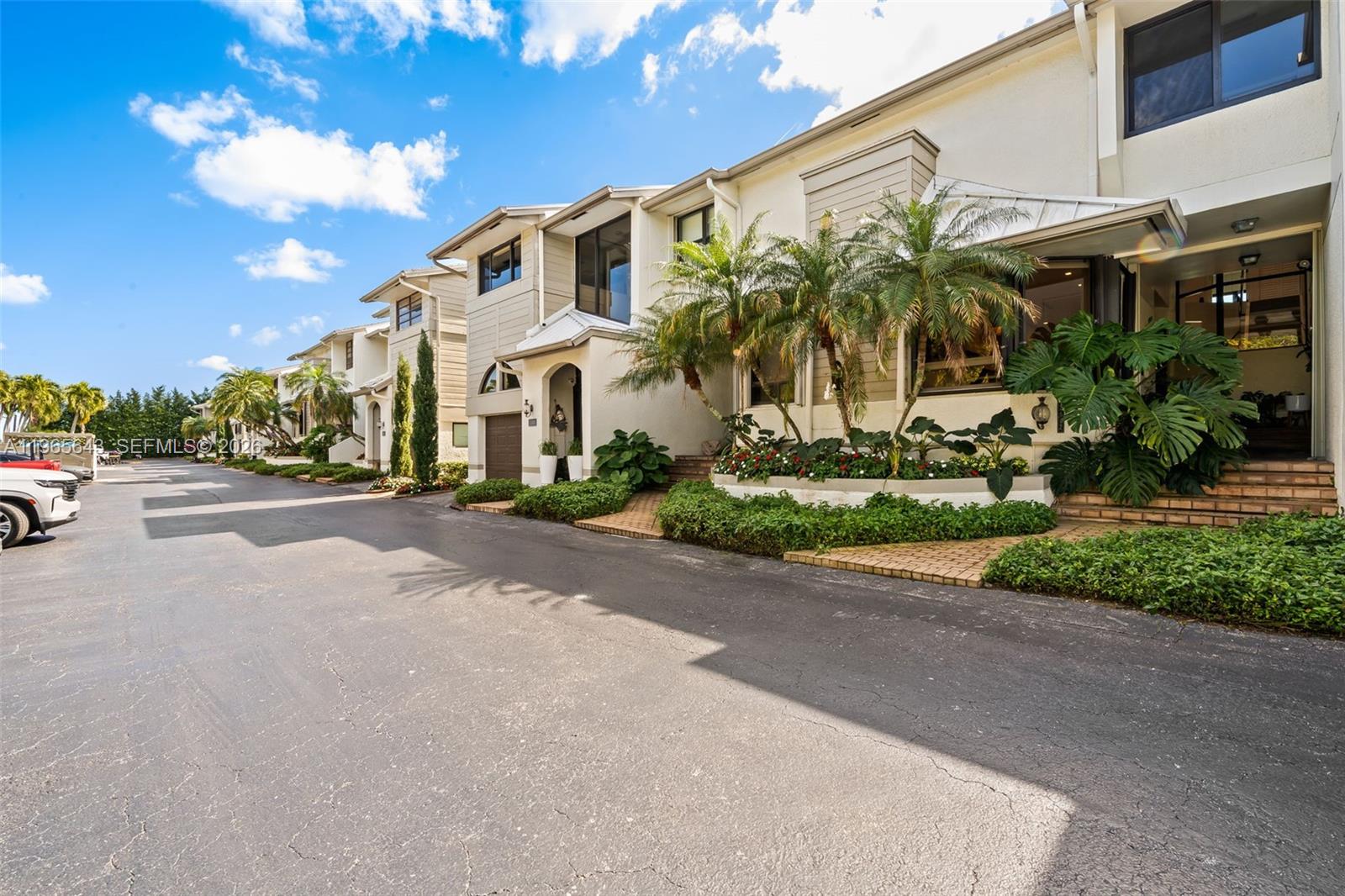 HIDDEN COVE TOWNHOUSES - Residential