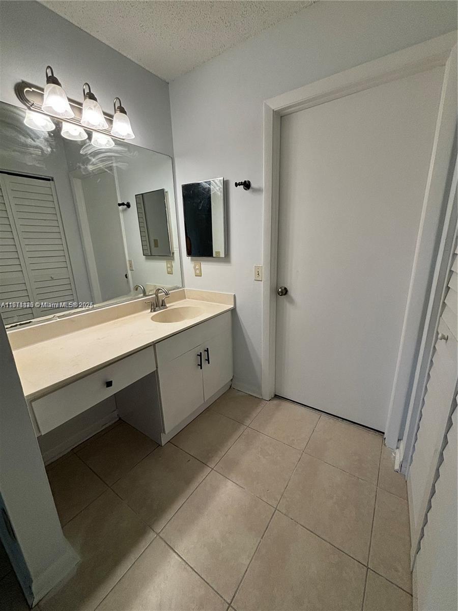 PARC VISTA CONDO - Residential Lease