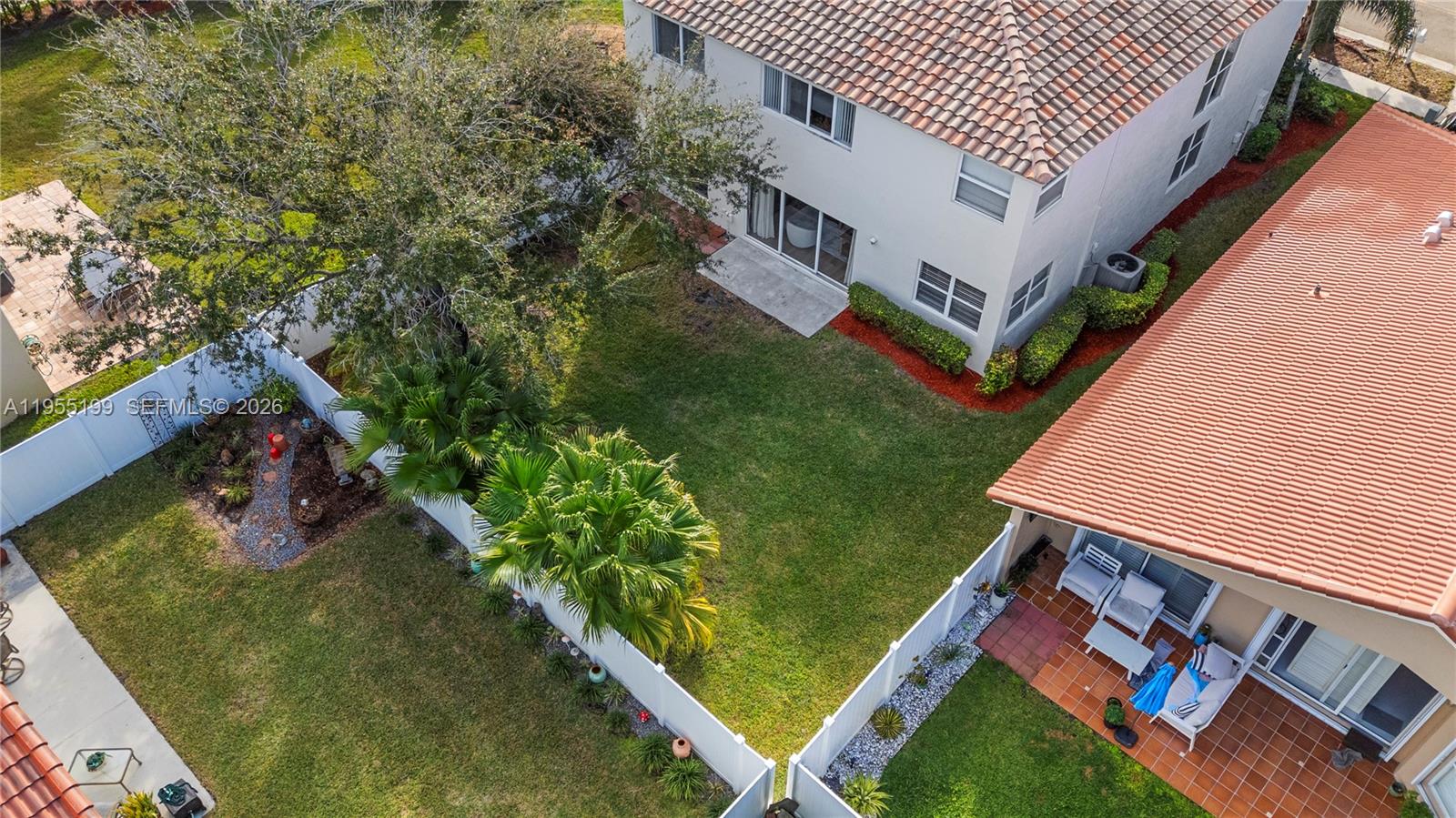 PEMBROKE ISLES 1 - Residential