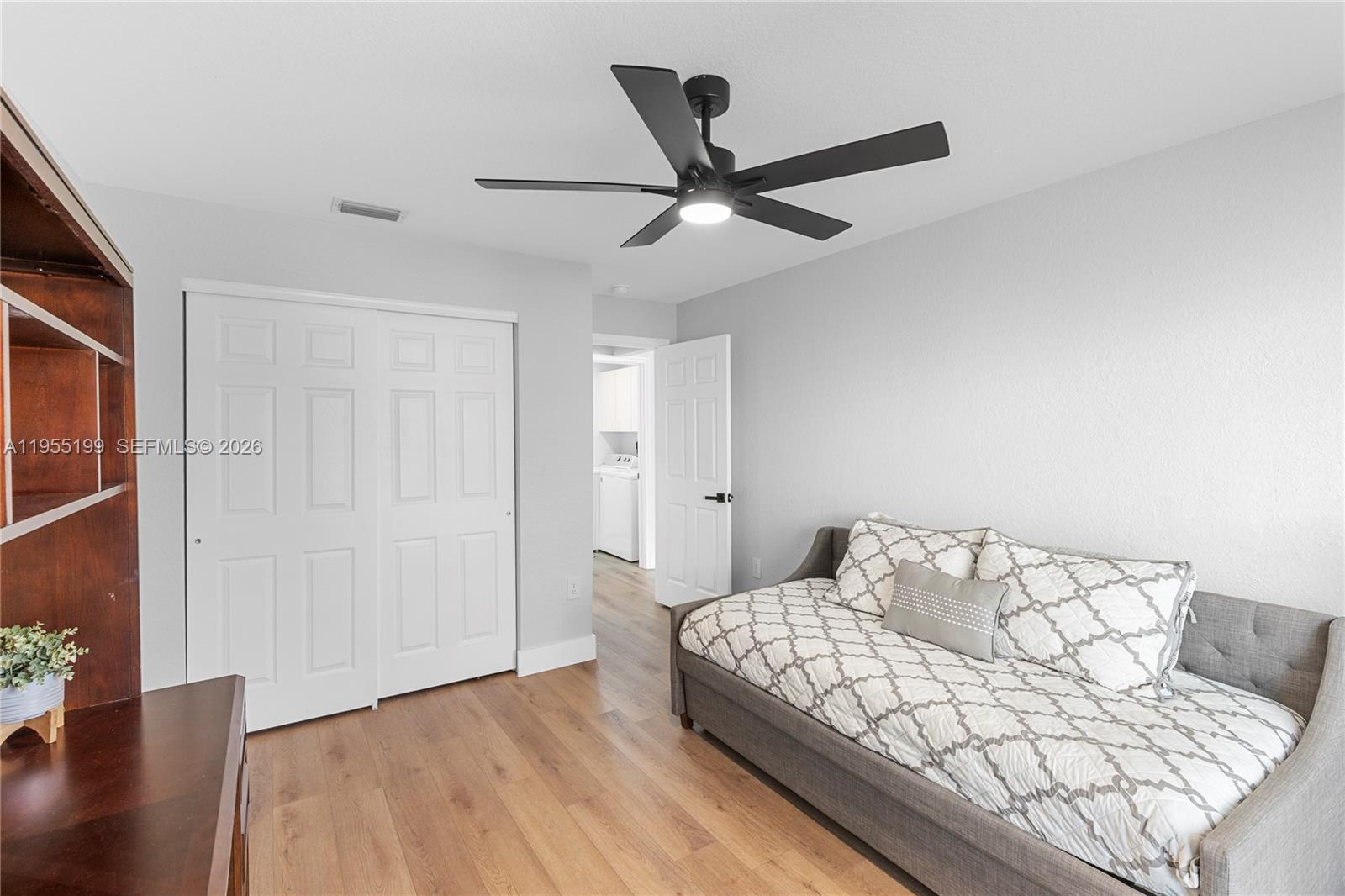 PEMBROKE ISLES 1 - Residential