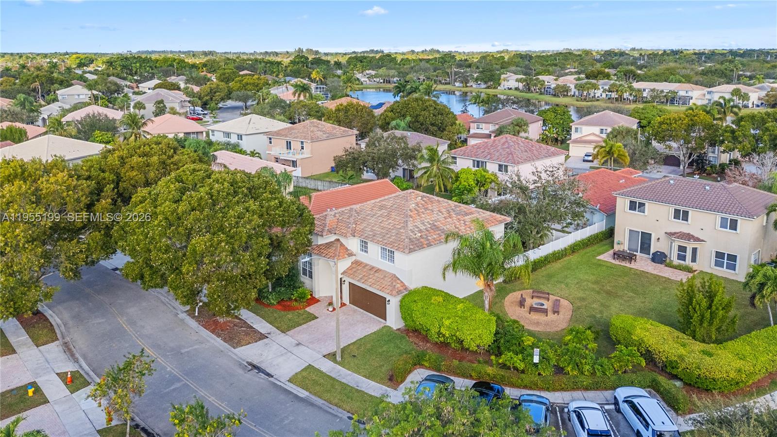 PEMBROKE ISLES 1 - Residential