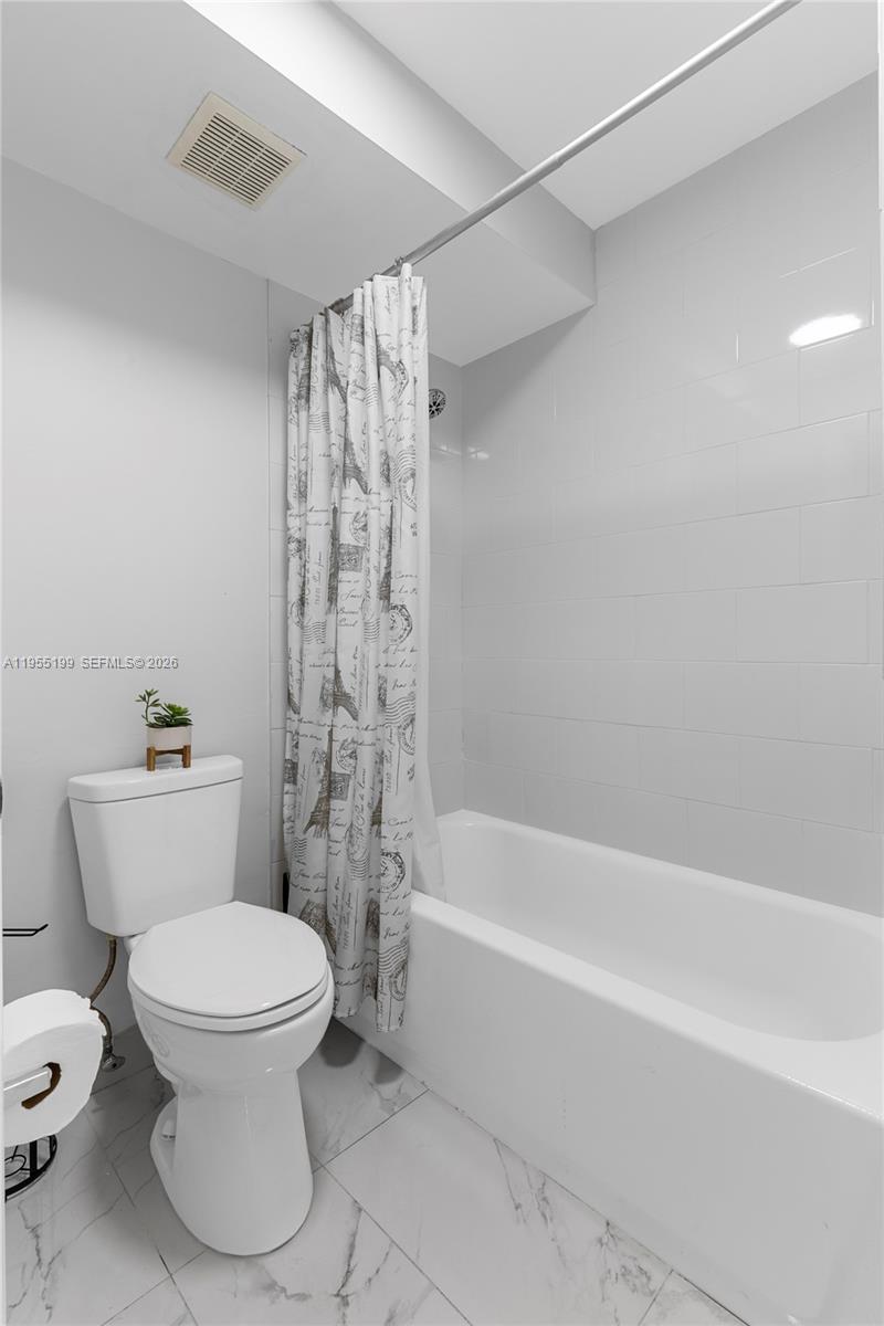 PEMBROKE ISLES 1 - Residential