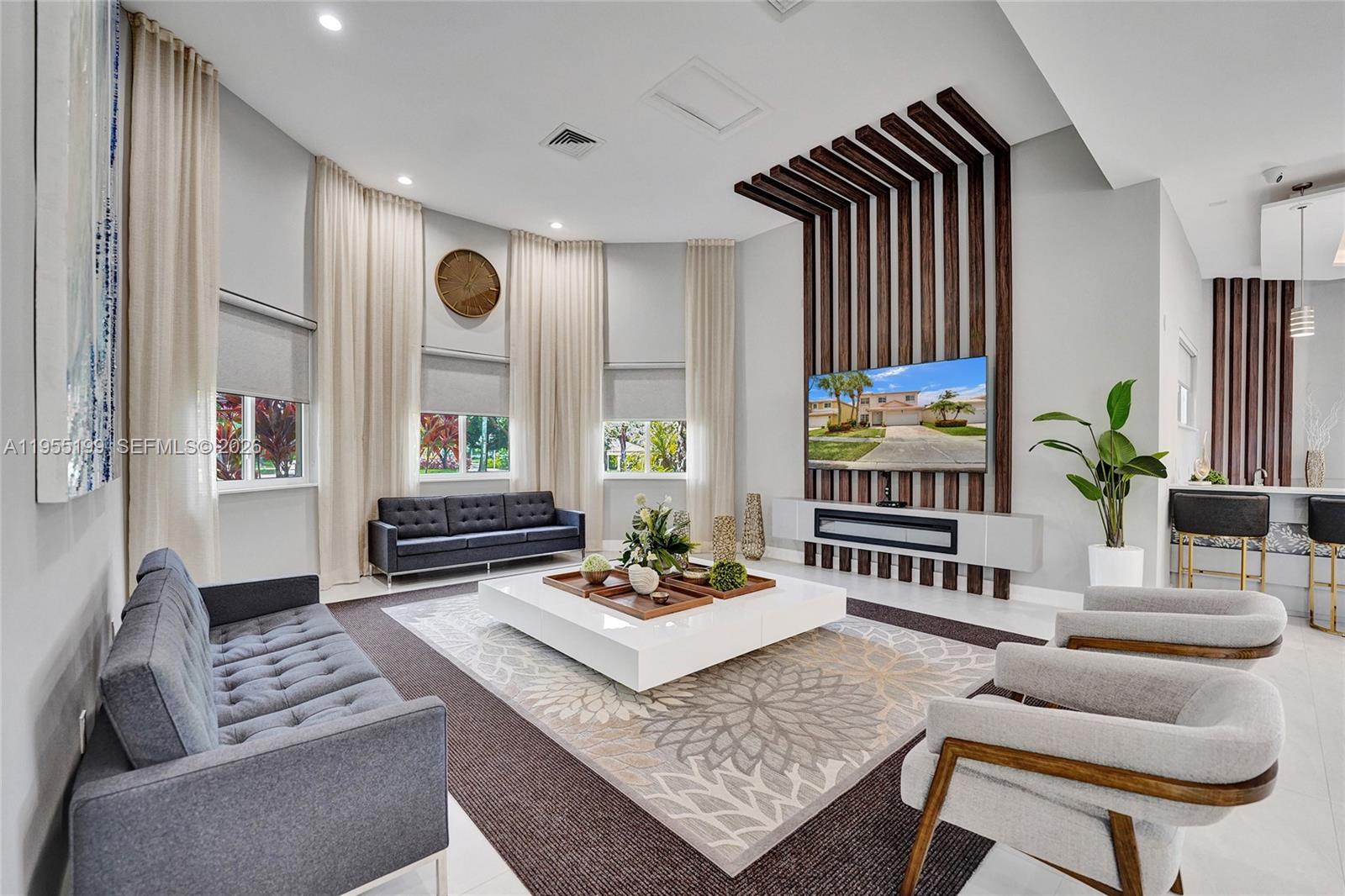 PEMBROKE ISLES 1 - Residential