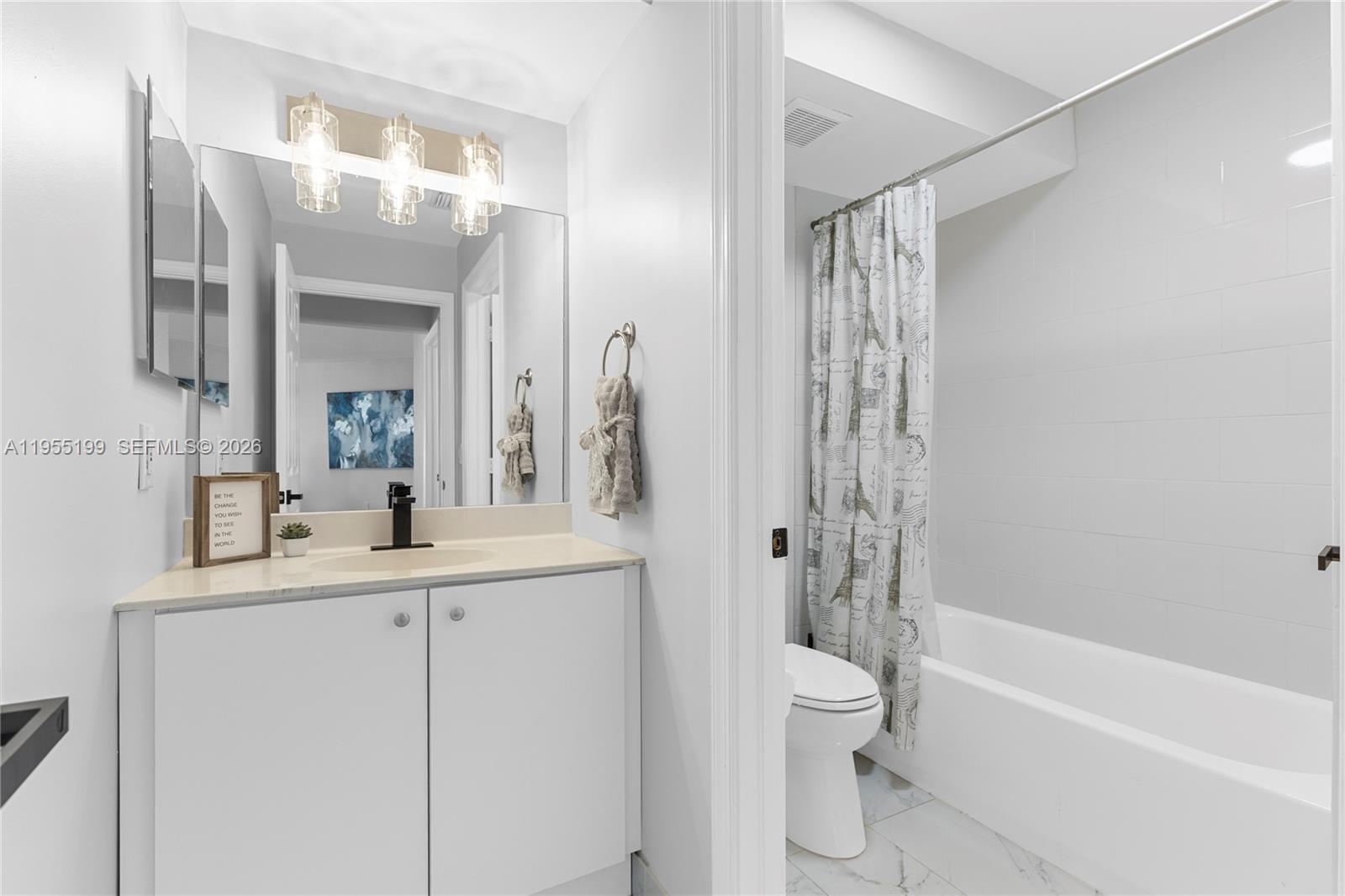 PEMBROKE ISLES 1 - Residential