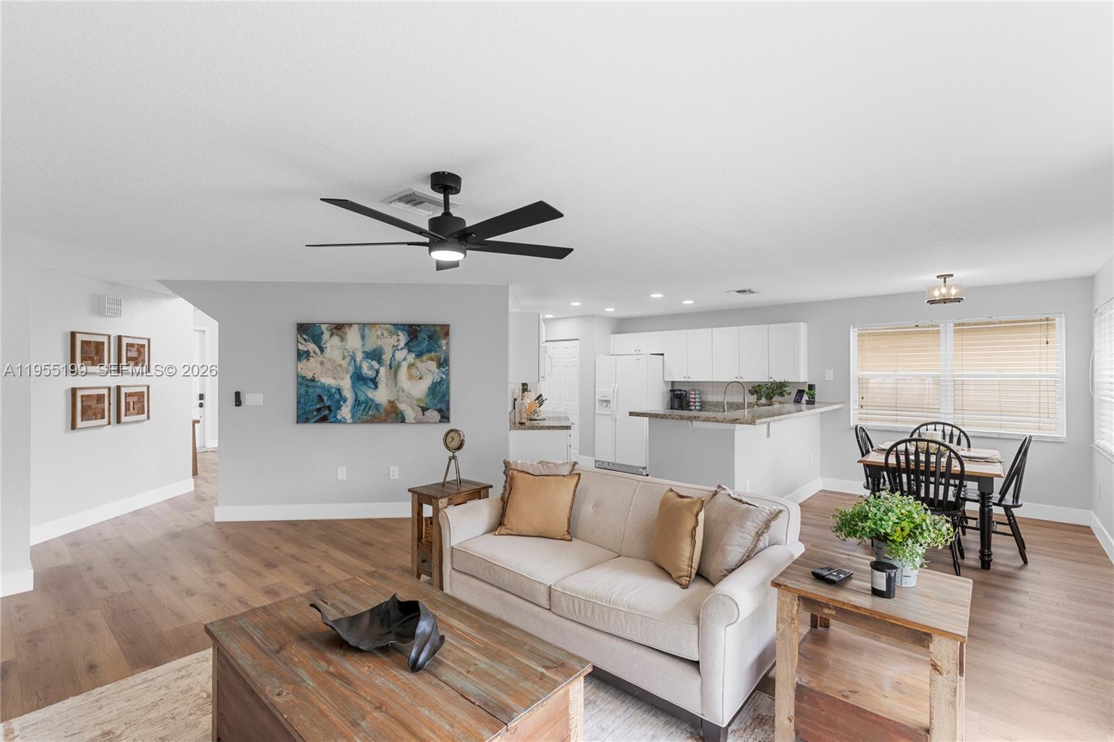 PEMBROKE ISLES 1 - Residential