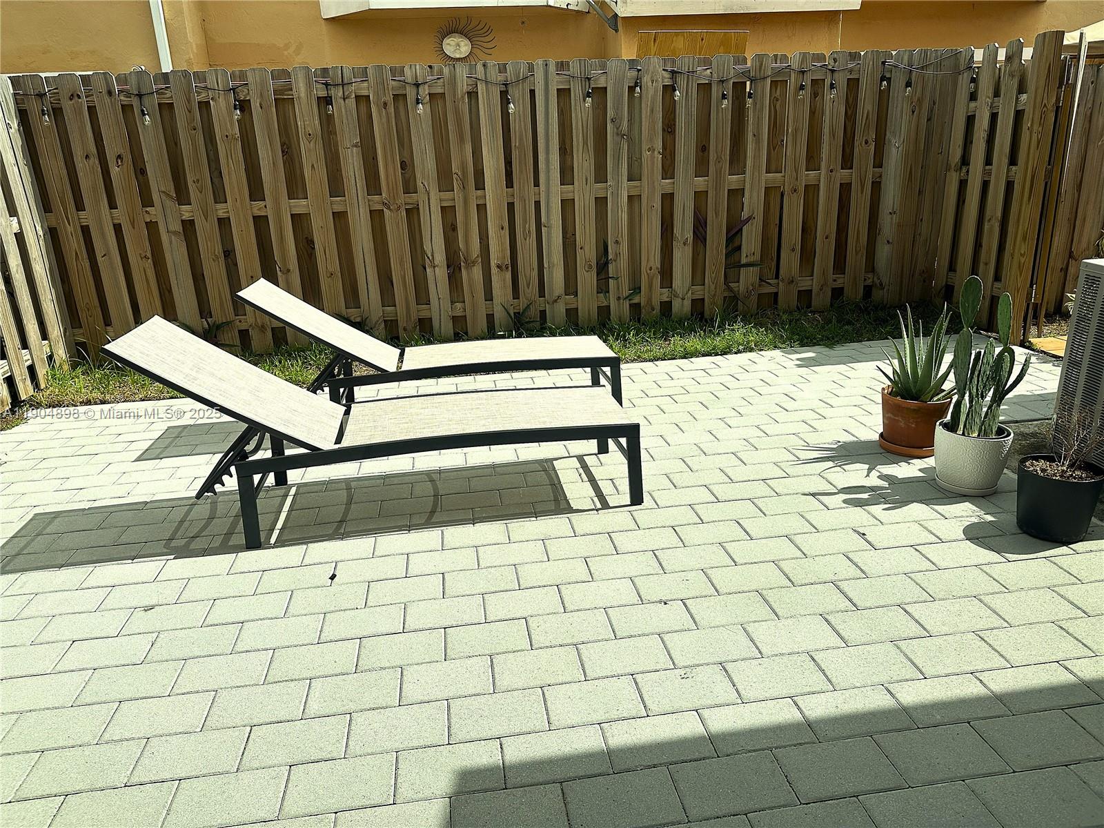 SIENNA VILLAS CONDO - Residential Lease