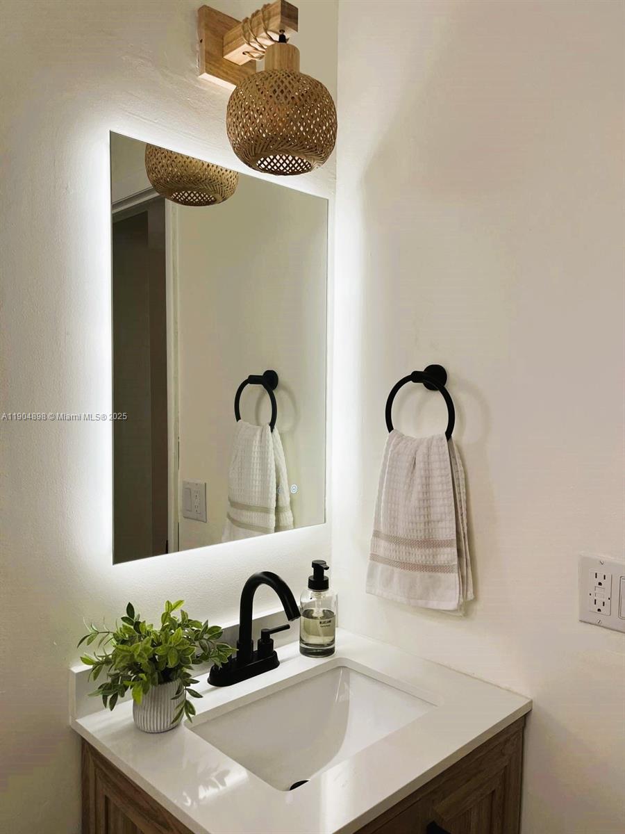 SIENNA VILLAS CONDO - Residential Lease