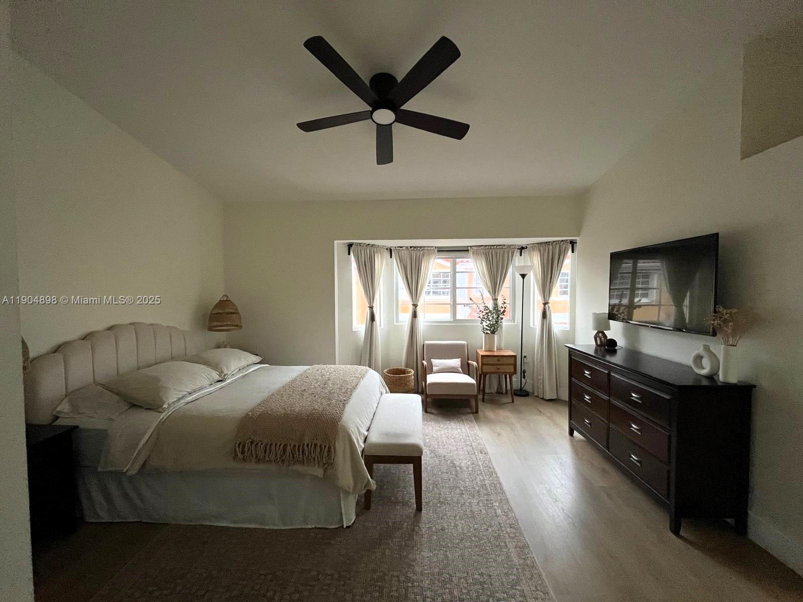 SIENNA VILLAS CONDO - Residential Lease